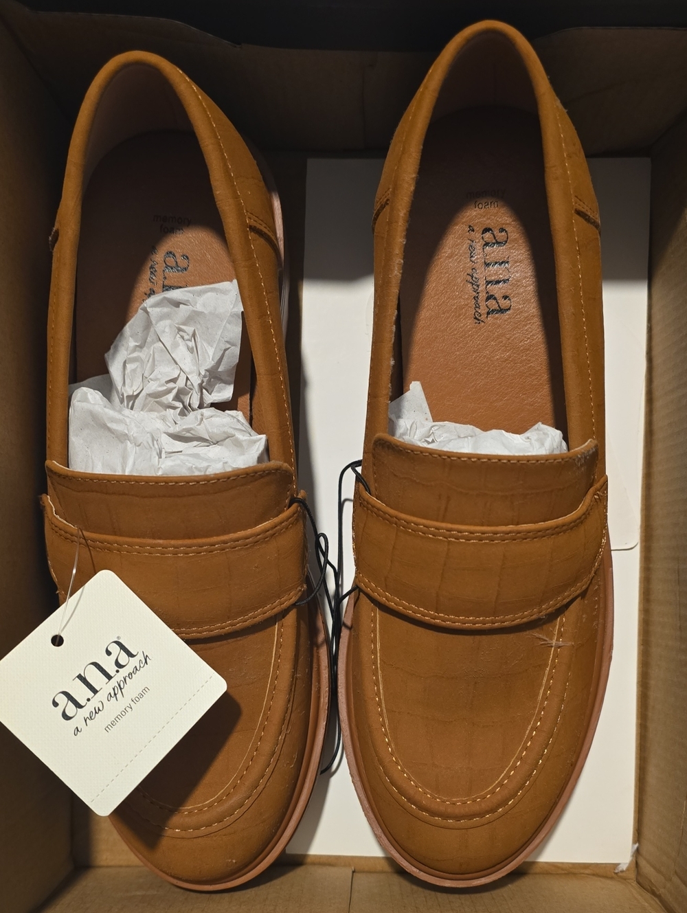 a.n.a Ana Lita Cognac Loafers US 7 M NWT